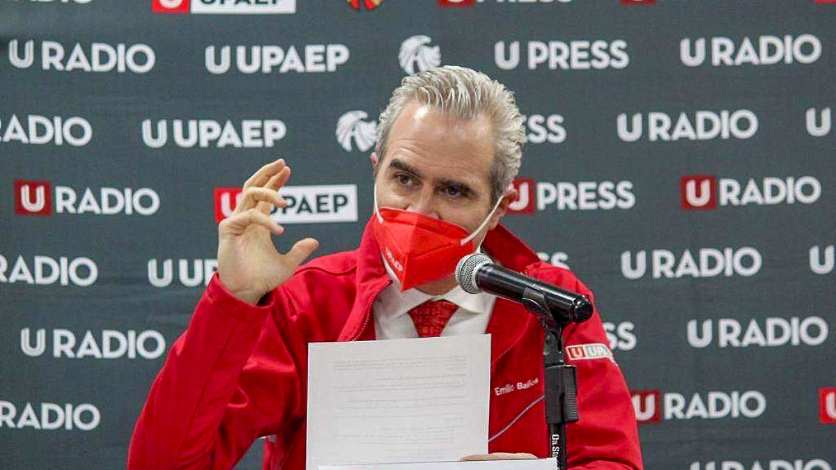 RectorUPAEP's tweet photo. En los momentos de mayor incertidumbre, nuestra comunidad demostró su verdadera grandeza. Superar la pandemia fue el resultado del esfuerzo, la disciplina y la solidaridad de cada uno de ustedes. A los estudiantes, profesores y colaboradores: gracias por mantener encendida la llama de nuestra institución cuando el mundo se detuvo. Hoy estamos aquí gracias a ustedes. 🤝✨