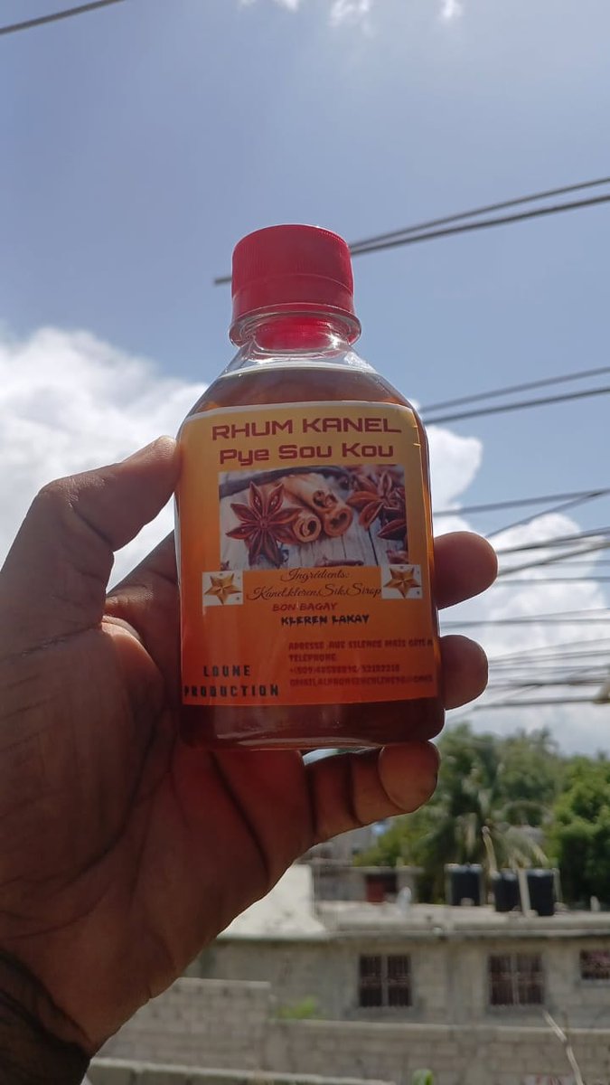 THEWORLDMUSIC_'s tweet photo. Divès savè "RHUM PYE SOU KOU 🥃" disponib Chez Loune production.
Rele yo epi pase kòmand ou san ezite🔥
#Kleren #Rhumkanèl #pyesoukou #Theworldmusic 🎶 https://t.co/5fVkWbUSlk