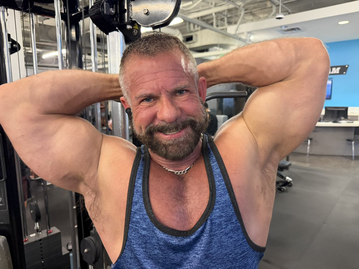 jpninja6r's tweet photo. Yall don’t understand… this man and his arms and pits drive me BONKERS 🤤 https://t.co/FvLgf2dr4r