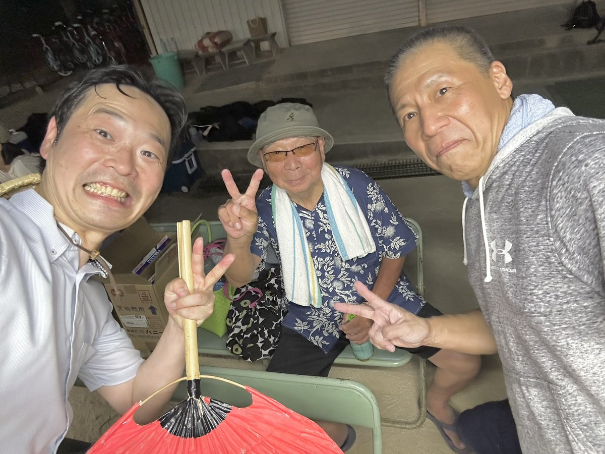 tsukasa_takashi's tweet photo. おかえり〜！
地元の皆様からのお声かけに感謝！

国会閉会し、地元東成・中本の夏祭りに参加
やっぱり地元の人のつながり、笑顔が、大好きです。めちゃくちゃ元気頂きました。

暑い中、ご準備頂いた皆様に心より感謝申し上げます。 https://t.co/edcN1RncQv