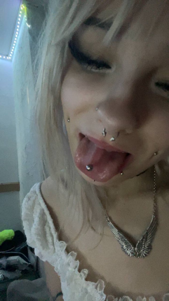6060Tokatlim's tweet photo. cheap cams, sessions and £40 2X gfe @/dzdarexoxo on telegram to buy (giftcards/revolut/crypto/bank)

#buyingcontentuk #nsfw #nsfwtwt #nsfwt #uk #ukgirls #buyingcontent #gooner #wankchat #findomgoddes #findom #bop #bops #findom #ukteen #ukalt https://t.co/nwHECbOdcS