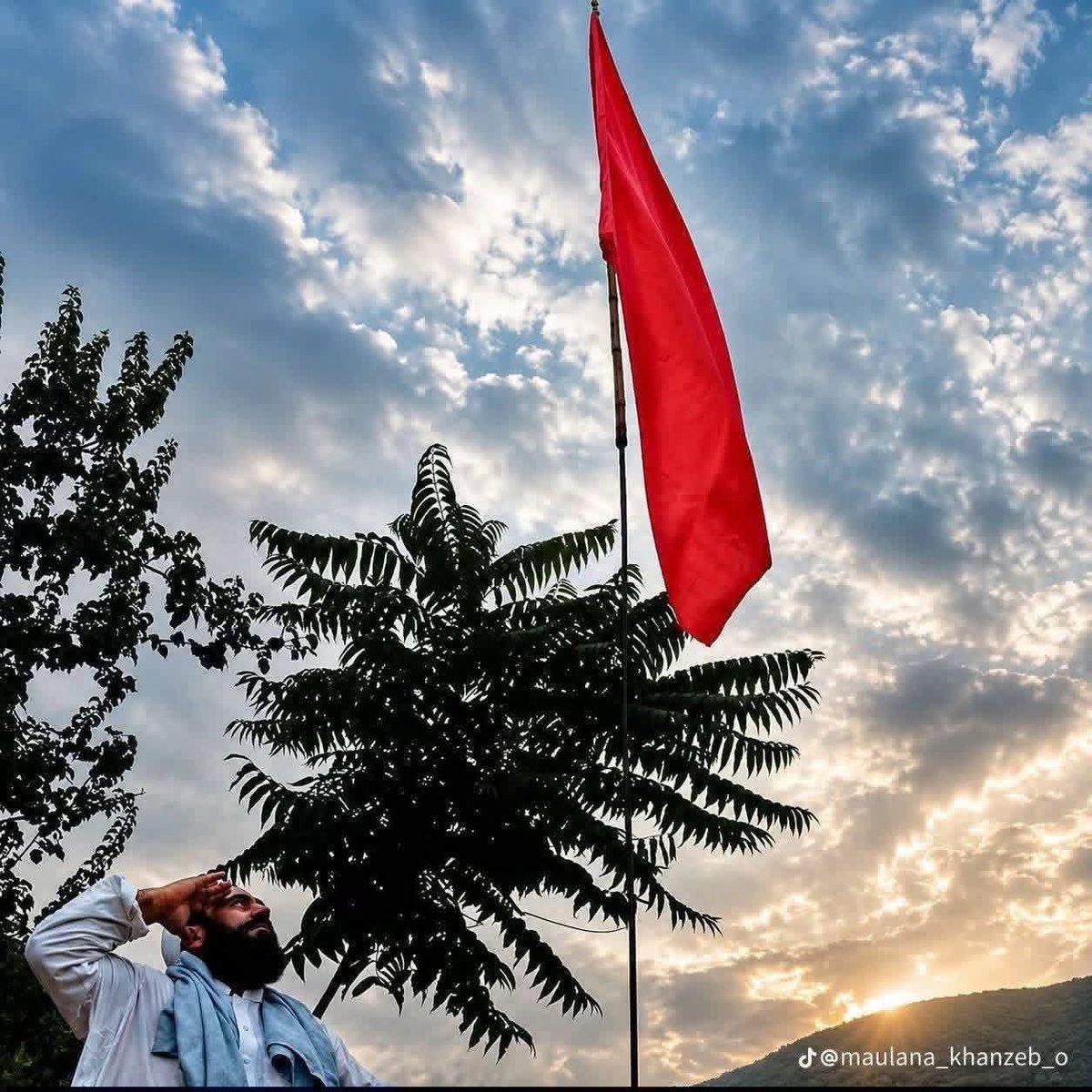 NomanSherpsf's tweet photo. زما سور بېرغ، زما ویاړ
#SaluteToRedFlag
#MyRedFlag https://t.co/PHIkc5LFrG