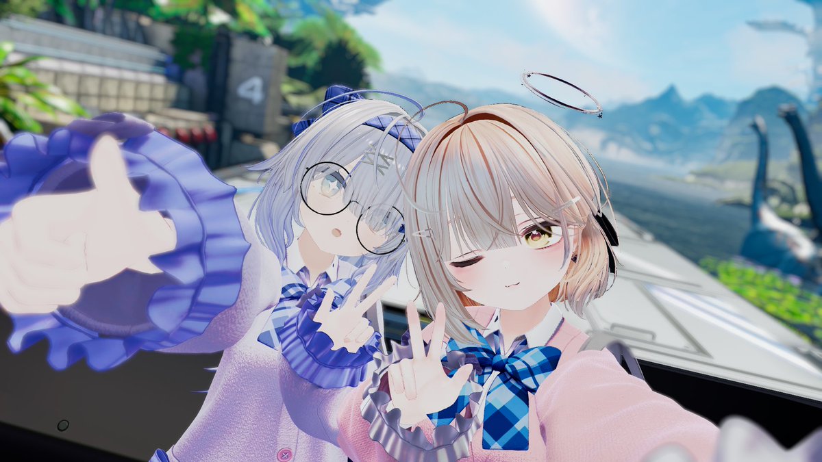 kuga_my's tweet photo. おはまい！
おそろの制服でツーショ！！ https://t.co/Gr0WvQELCS