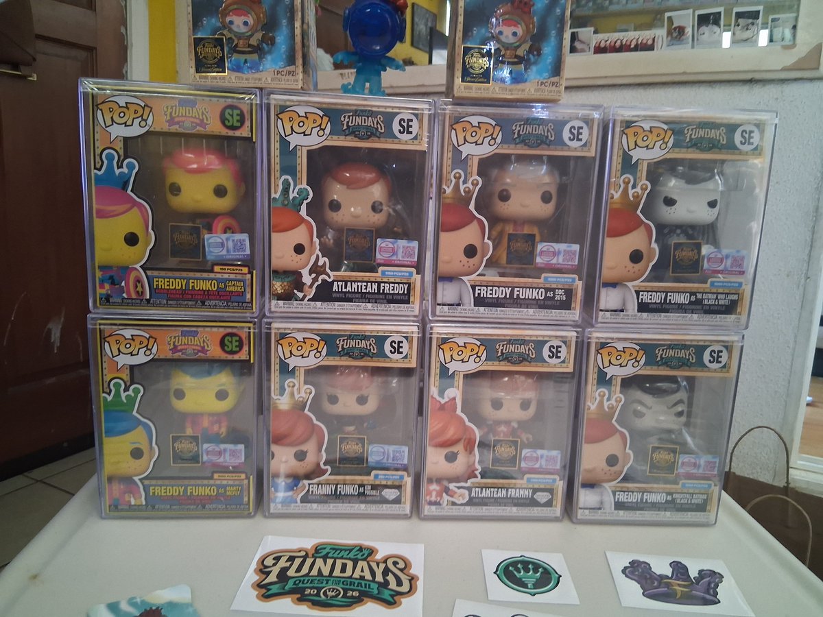 DaaCheeseHead's tweet photo. @DisTrackers Fundays Haul...12 legendary 2 Royalty &amp; 2 Mythic 🫠 https://t.co/KzcuUYQKw3