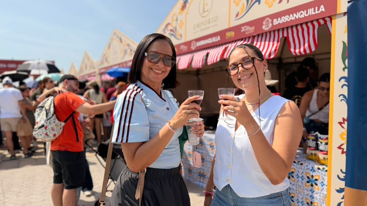 alcaldiabquilla's tweet photo. ¡El The Best Paella Festival ya se vive en el Gran Malecón! 🥘

Ven a disfrutar de paellas, tapas, música en vivo y una experiencia para toda la familia. Además, vive la emoción del World Paella Day Cup, el campeonato de paellas más importante del mundo. ¡Te esperamos! https://t.co/mqBha1reeY