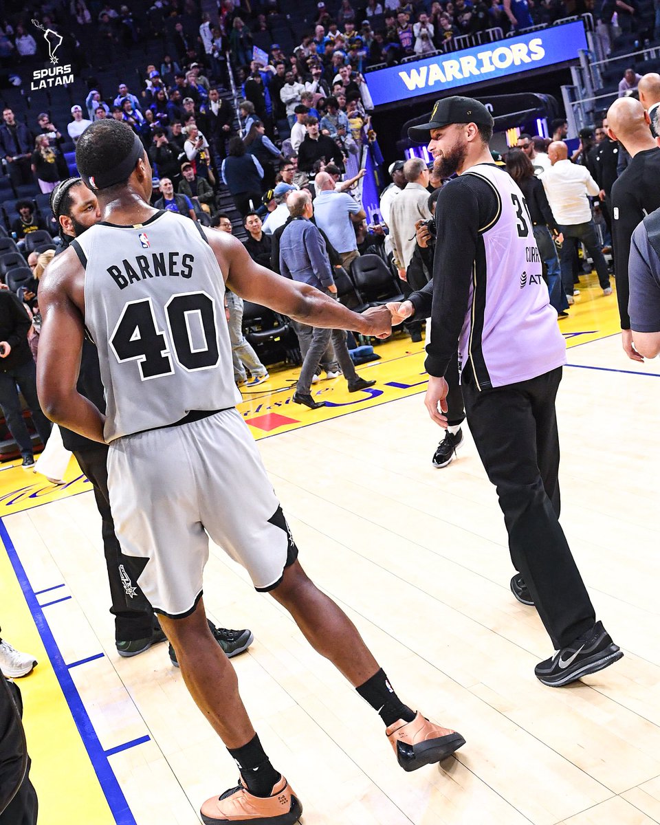 Spurs_Latam's tweet photo. BÚ. https://t.co/QtYKtlMBoA