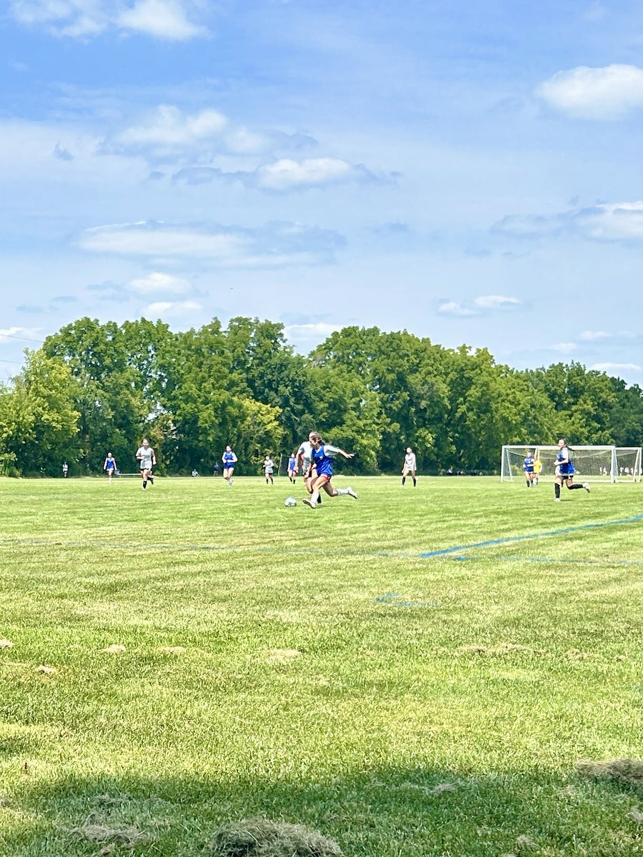 HaleahJohnson09's tweet photo. Had a great weekend of soccer trying out for the 26/27 Michigan ODP team…selected to the ODP winter training pool. Special thanks to all the coaches that make this possible!!!
#michiganODP
@Kellogg_Soccer @DetroitWSOC @wearesoccer_mi @ImYouthSoccer https://t.co/rxo8zkOj26