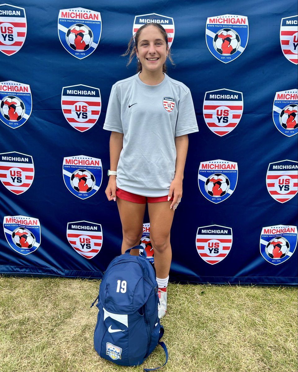 HaleahJohnson09's tweet photo. Had a great weekend of soccer trying out for the 26/27 Michigan ODP team…selected to the ODP winter training pool. Special thanks to all the coaches that make this possible!!!
#michiganODP
@Kellogg_Soccer @DetroitWSOC @wearesoccer_mi @ImYouthSoccer https://t.co/rxo8zkOj26