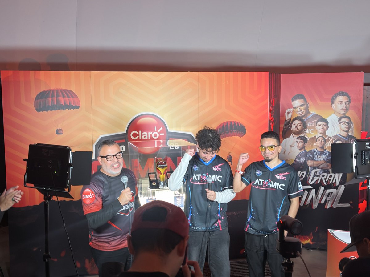 NorbertitoG3's tweet photo. 🏆 ¡Felicitaciones a nuestros jugadores de ATOMIC por su extraordinaria actuación en el Claro Gaming Championship! 🏆

Hoy celebramos con mucho orgullo el gran desempeño de nuestros representantes, quienes demostraron que el esfuerzo, la disciplina y el trabajo en equipo siempre dan frutos.

🥇 Primer lugar: @DClutchTTV y @Johansitooo_ , ¡campeones del torneo! Un logro impresionante que llena de orgullo a toda la familia ATOMIC.

🥈 Segundo lugar: @Gaboteriou y Alpha, gracias por su entrega y por pelear cada partida hasta el final. Su rendimiento fue digno de admirar.

🥉 Tercer lugar: @SOLOdimeMAGA y @isSoapTV , felicidades por alcanzar el podio y representar nuestra organización con pasión y determinación.

Queremos extender un agradecimiento muy especial a nuestro CEO, @AllStar_Juhn , por su liderazgo y compromiso con el crecimiento de ATOMIC. También reconocemos el excelente trabajo de @GlendyCreations, cuyo apoyo ha sido fundamental para nuestra organización. De igual forma, agradecemos a los administradores y organizadores del Claro Gaming Championship por brindar un evento de tan alto nivel para la comunidad competitiva.

Finalmente, gracias a cada persona que estuvo apoyando a nuestros jugadores durante toda la competencia. Su respaldo significa mucho para nosotros y demuestra que ATOMIC es más que una organización: somos una familia.

¡Felicidades a todos nuestros jugadores por este resultado histórico! Ocupamos el primer, segundo y tercer lugar del torneo, un logro que quedará marcado en la historia de ATOMIC. Que Dios continúe bendiciendo a cada uno de ustedes y que este sea solo el comienzo de muchos más éxitos. ⚛️💙🏆 @claroqueteayudo @HamboPR @SupelPR @zVerum_ @itsMuffyn @YoSoyUnGamerTW