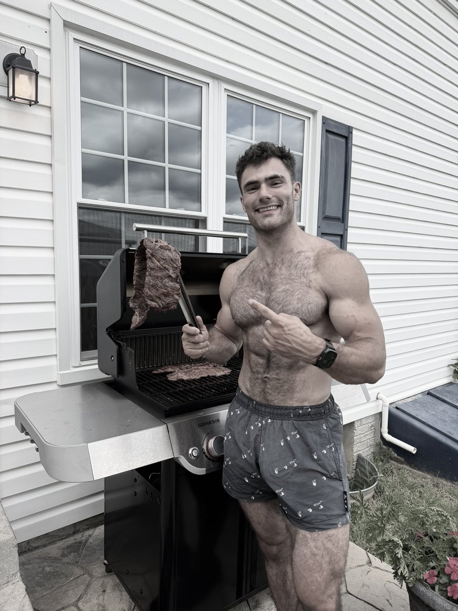 Nasty_Student's tweet photo. Hoy era día de enseñar carne, no? 

Como no sé bien a qué se refieren ahí les va doble ración. 

#SeductiveSunday https://t.co/meWP3rV4yU