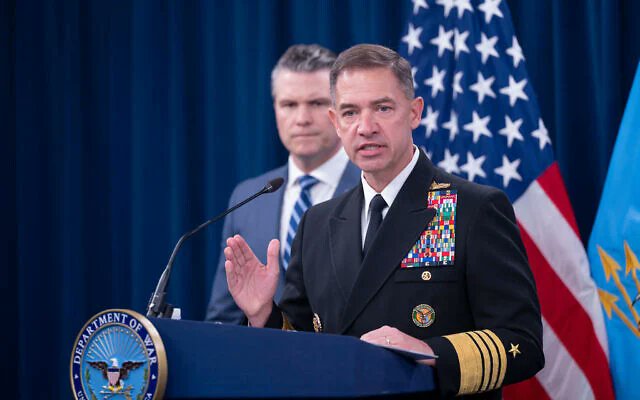Itongadol's tweet photo. Reporte | El jefe del CENTCOM recomendó detener la campaña contra Irán en Ormuz salvo que EE.UU. decida escalar el conflicto (Agencia AJN) 

Ver más: https://t.co/hbSMJt3fXe 

#UnitedStates @CENTCOM #CENTCOM #Trump @realDonaldTrump #Israel @Israel #Netanyahu @netanyahu #Iran #Lebanon #Hezbollah #Khamenei #ترامب #إيران #القيادة_المركزية_الأمريكية #حزب_الله #لبنان #اليمن #العراق #خامنئي #ایران