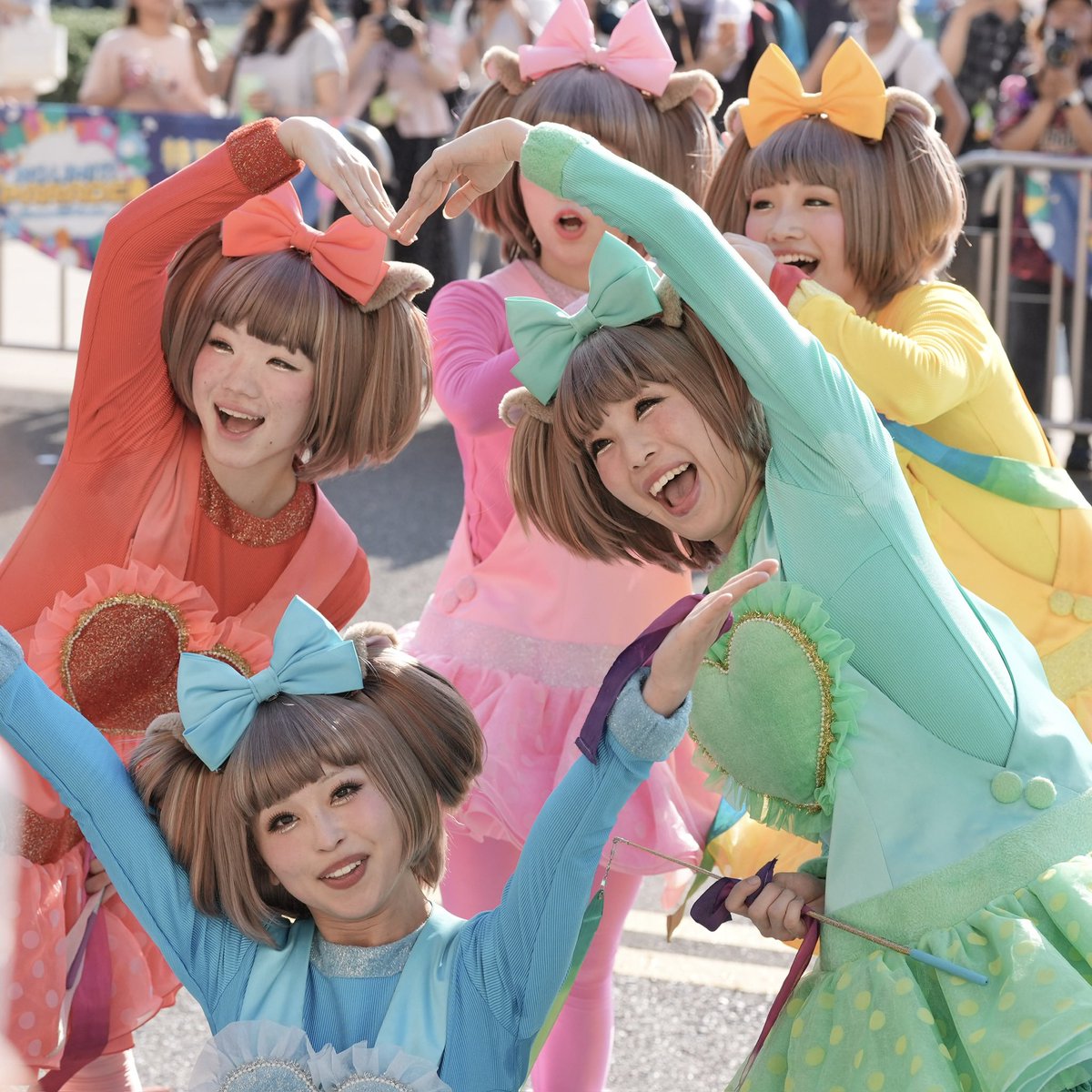 ToshiMina373's tweet photo. NOLIMT!パレード
SINGキューティーズ
#USJファン
#キューティーズ https://t.co/iumvrWUM1k