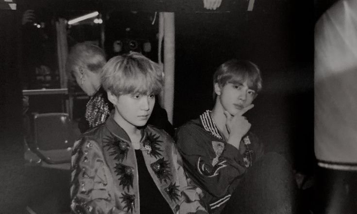 btswritincircle's tweet photo. ✩ AO3 Yoongi x Seokjin fics: https://t.co/dIcdgvA1rJ
