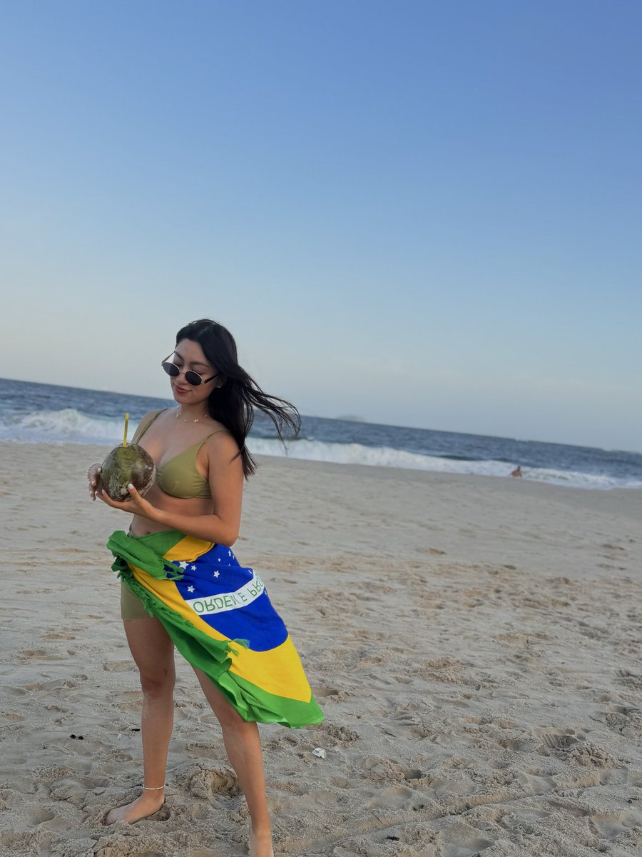 _ingridtr18's tweet photo. Crecí viendo RIO pero la ciudad se robó mi corazón 🦜 🇧🇷 https://t.co/WPlG48BqNS