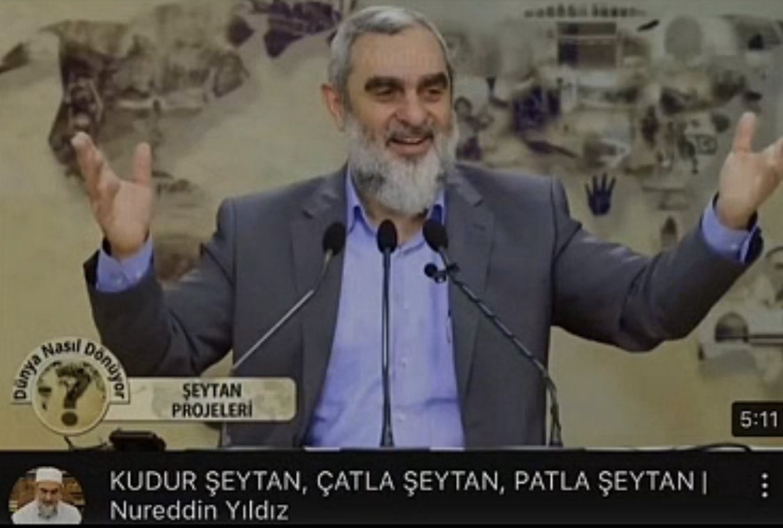 cereniskooo_'s tweet photo. yatsıyı erkenden kıldım🥳🥳 https://t.co/Nb7Io3wBp5