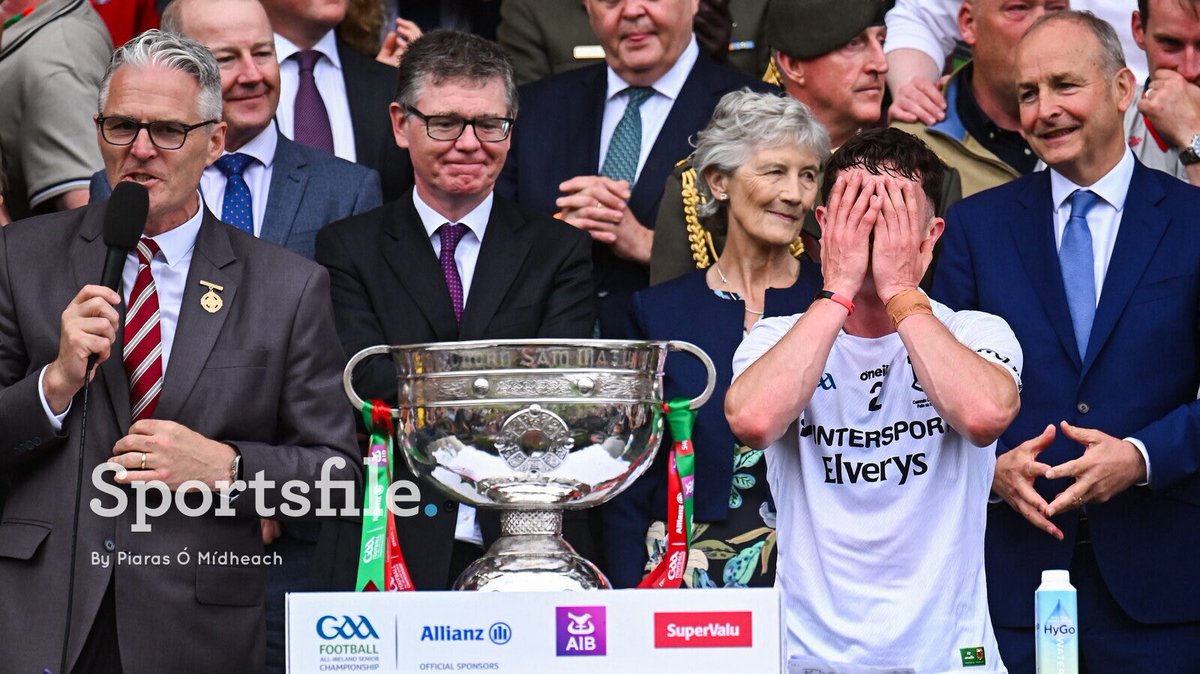 PiarasPOM's tweet photo. What an honour.

The man who got to climb the steps. Jack Coyne.

He ran halfway up the steps before doubling back.

He forgot his speech, he had to go and find it.

The  first time in 75 years the Mayo captain has needed one on All-Ireland Final Day.

For all those captains and players who didn’t get the chance - this is for them! #Mayo4Sam
