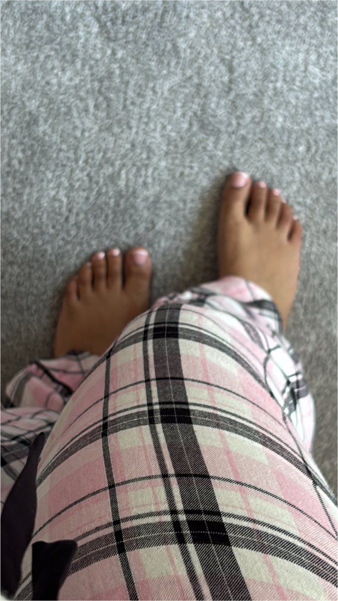 Princess_Leylax's tweet photo. Feet content - DM for more 👸🏻 https://t.co/Pyo5aivyBd