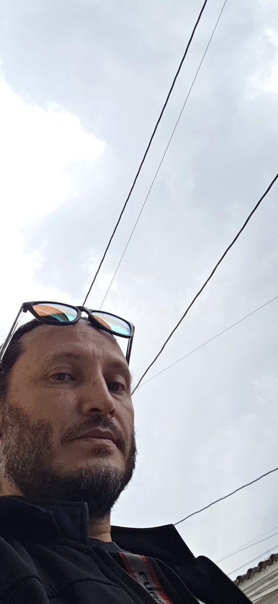 sergio79gt's tweet photo. Creo que alguien se va a mojar en un rato https://t.co/ikA4bHVjR2