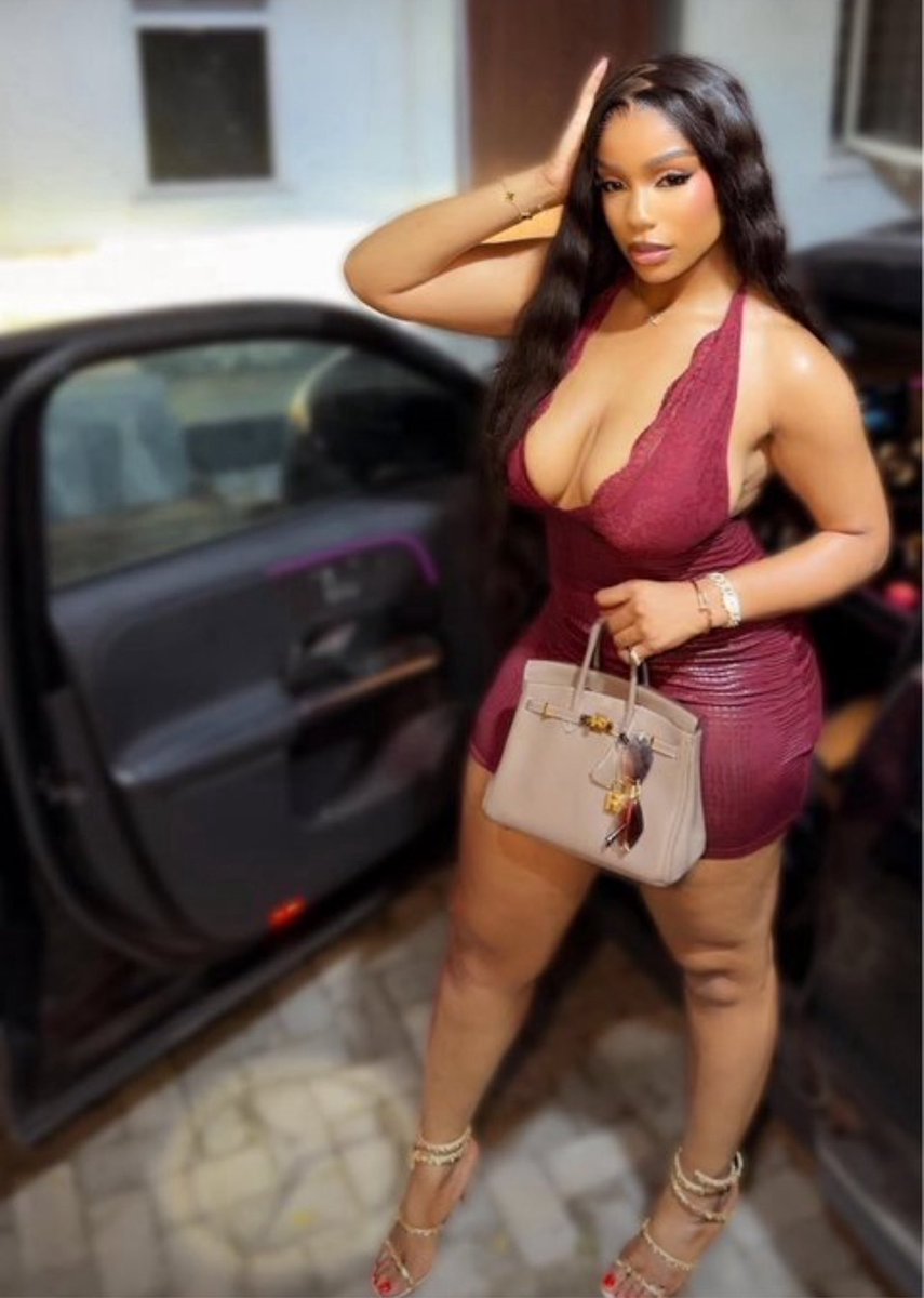 Bragas__'s tweet photo. NECHE is the most beautiful and hottest house mate 
#BBNAIJA #BBNS11 https://t.co/BkZFHYfHNJ