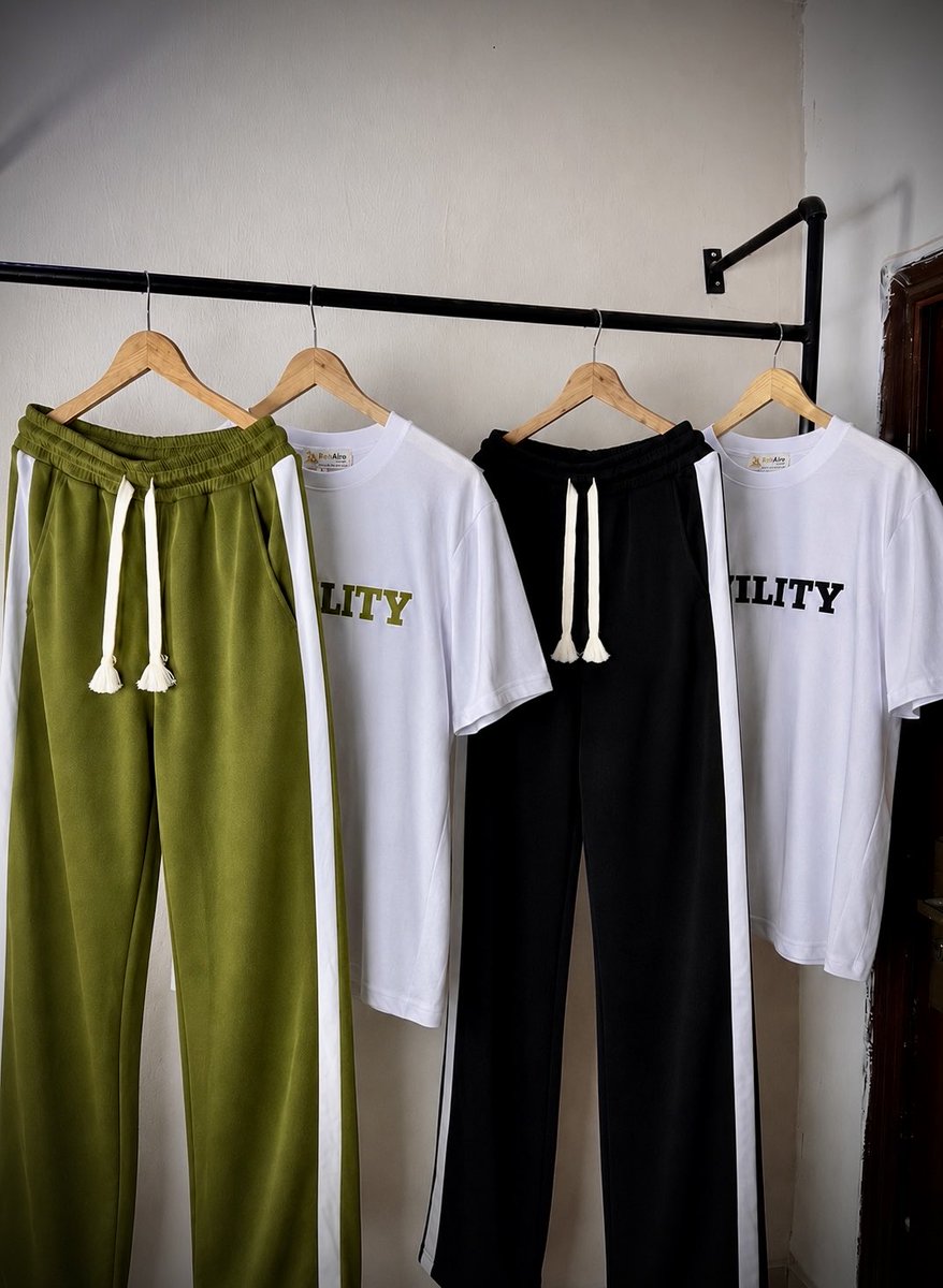 ReHAirehome's tweet photo. 💰 Pricing:
 Branded Tee: ₦10,000
 Joggers: ₦15,000
 Full Set: ₦25,000
Comment "ABILITY" or send a DM to lock in your order now.
📦 Bulk orders from 50 pcs.
🚚 Fast nationwide delivery from Abakaliki.
📲 WhatsApp: +2347010561756
#StreetwearNigeria #NaijaFashion #CoOrdSetNaija https://t.co/b7XBu6Z3Ey