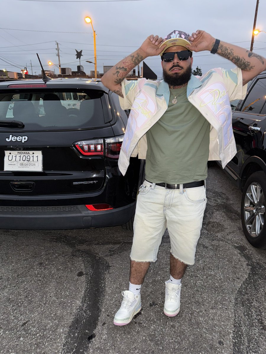 The_realart's tweet photo. I Kno How It Feel To Play The Field Until U Double Up ⛹🏽‍♂️ Happy Live Day 🔋 https://t.co/1xLHMzqzcp