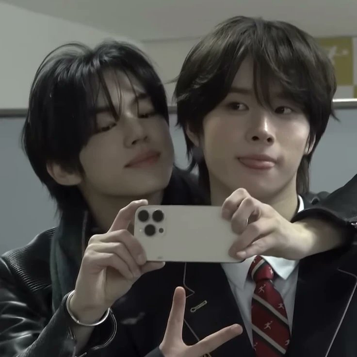 62ykgg's tweet photo. 그러니까나는이날만생각하면정신이나갈것같아 https://t.co/bkhi4Fl6tD