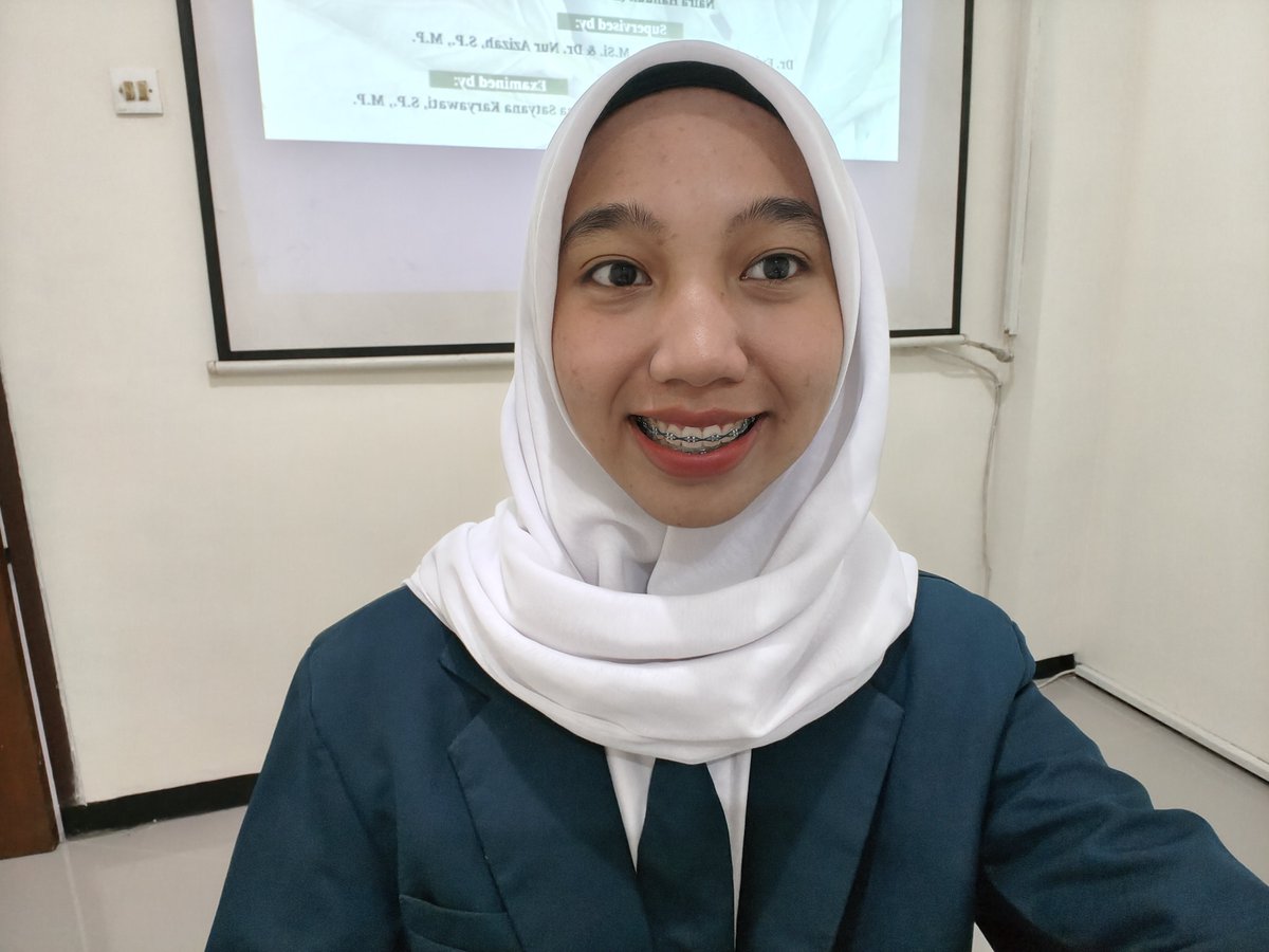 hanuuunnah's tweet photo. abis liat foto gue pas maba
GA KUAT MATANYA BERBINAR BANGET PENUH SEMANGAT BERKULIAH 

otw ospek                            otw sidang https://t.co/ljdjoSZzCc