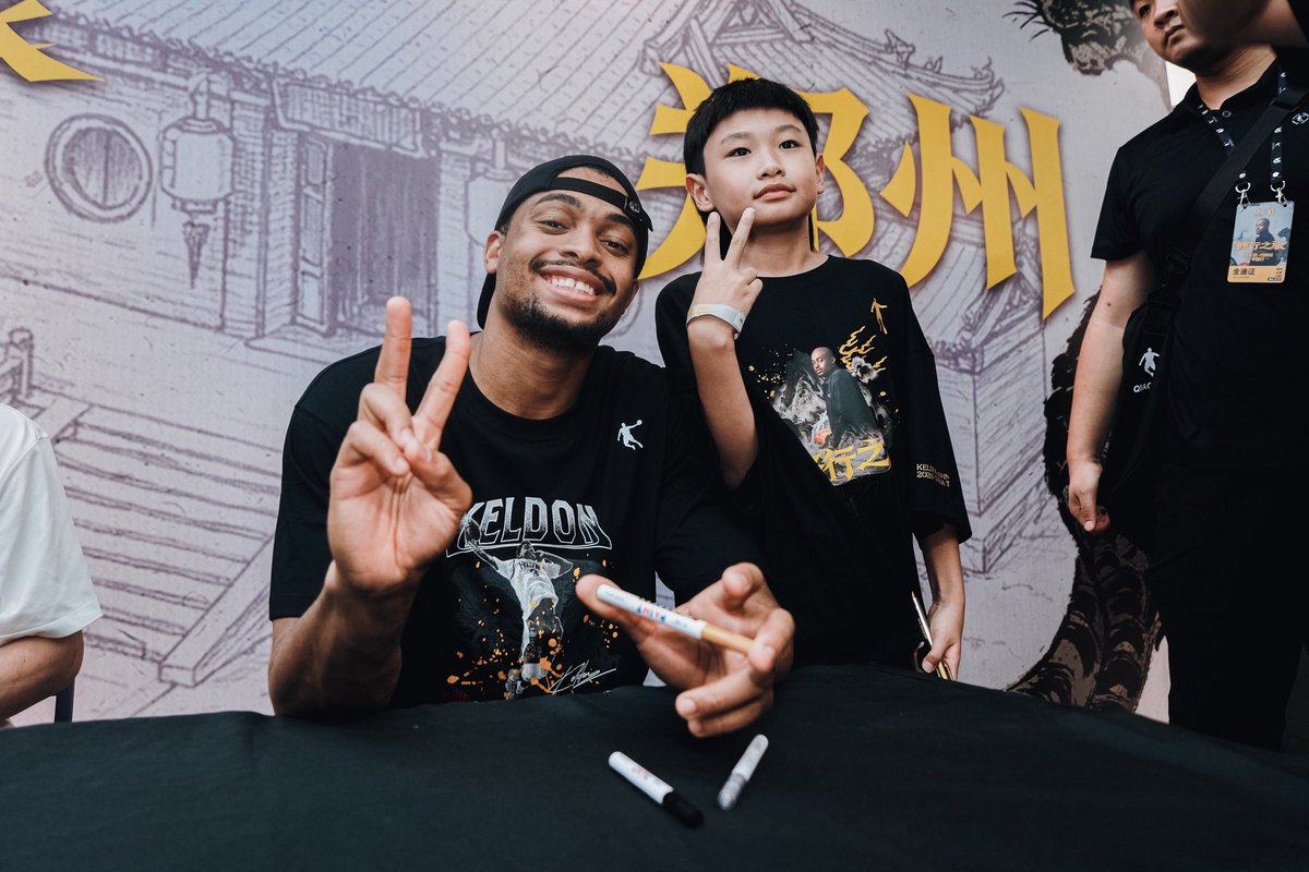 spurs's tweet photo. KJ keeping the game global 🌏

Keldon spent this week in China meeting fans, hosting camps and more on his tour with Qiaodan! https://t.co/1idVSQpQil