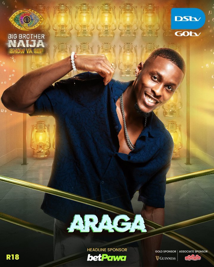 hypeblogdotng's tweet photo. Meet Araga the self-proclaimed king, a fashion model. He said he is here for the money, the energy, and love #BBNaija https://t.co/tIAeHcX1ql