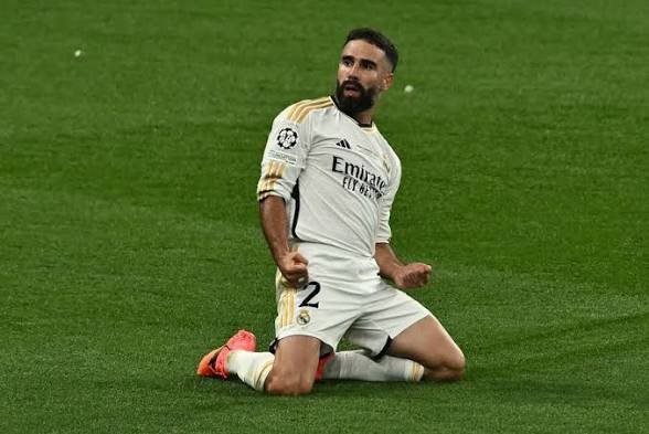 centraldabola20's tweet photo. 🛒🇪🇸 | LIVRE NO MERCADO!

🔎 | Dani Carvajal é um lateral-direito de 34 anos, conhecido pela solidez defensiva, intensidade, qualidade nos cruzamentos e liderança. Experiente, alia segurança na marcação com grande apoio ao ataque.

Cabe no Brasileirão?🤔 https://t.co/a5Y9oK3t1b