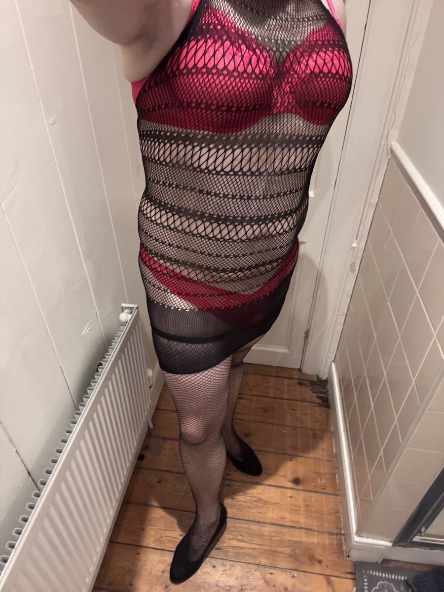 phdub1's tweet photo. Quick try on of the new dress. #sissy #crossdress #crossdressing #crossdresser #femme #genderfluid #transvestite https://t.co/W7Vh66484r