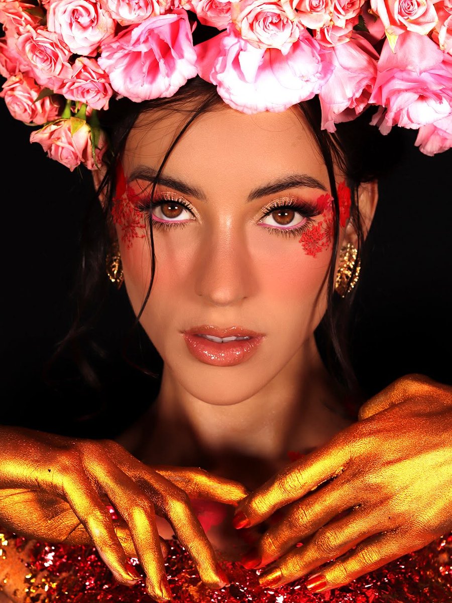 bella_longuajvq's tweet photo. Flower girl 🌸 https://t.co/LjhbIyWWIM