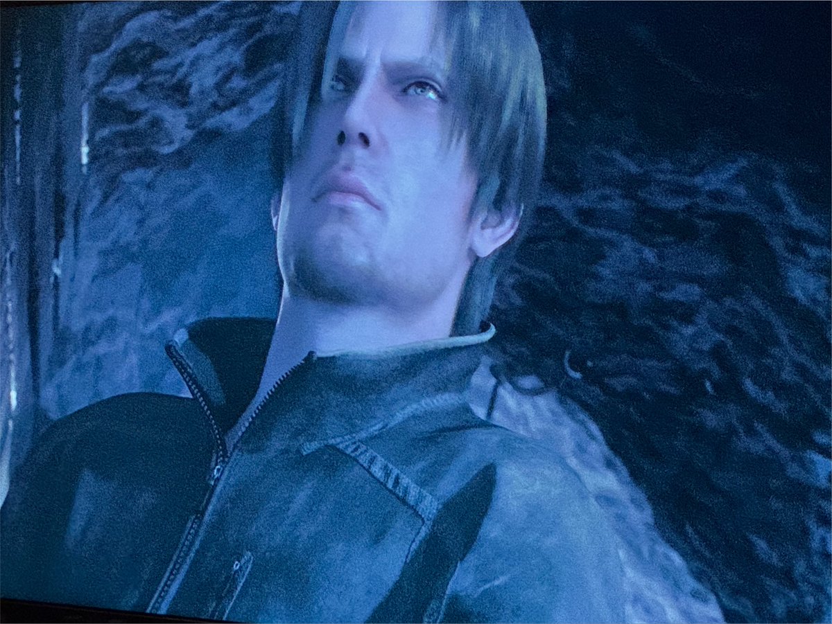 AraigneeSympa's tweet photo. Hier et aujourd’hui on s’est fait l’animation Resident Evil ✌🏼 https://t.co/usXIJTvupI