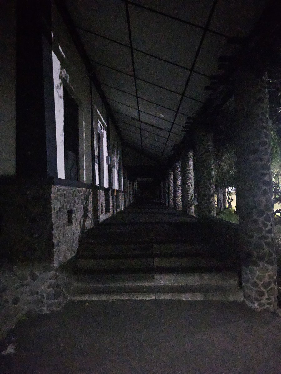 euhjaneuh's tweet photo. dan ya blackout https://t.co/tVJ5JfoM04