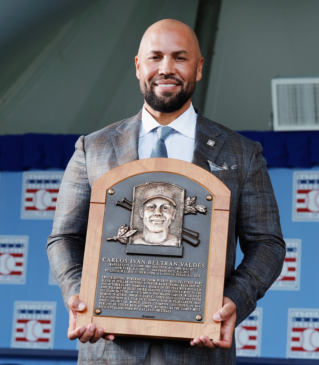 Mets's tweet photo. Forever enshrined 🐐

@carlosbeltran15 | #LGM https://t.co/9PfsoWmjXT