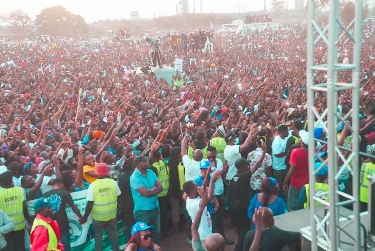 Mundubilebrian's tweet photo. Mafken, thank you for your support.
On 13th August vote NRPUP suit. 

Vote Pe Lampi.

Ulubuto nalwisa-Light has come https://t.co/MjJZdxdROi