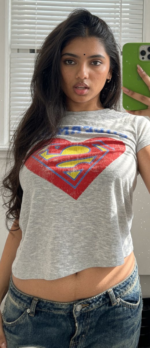 KajuKaju235286's tweet photo. Sassy Avantika 🥵 https://t.co/CNmiWKEFax