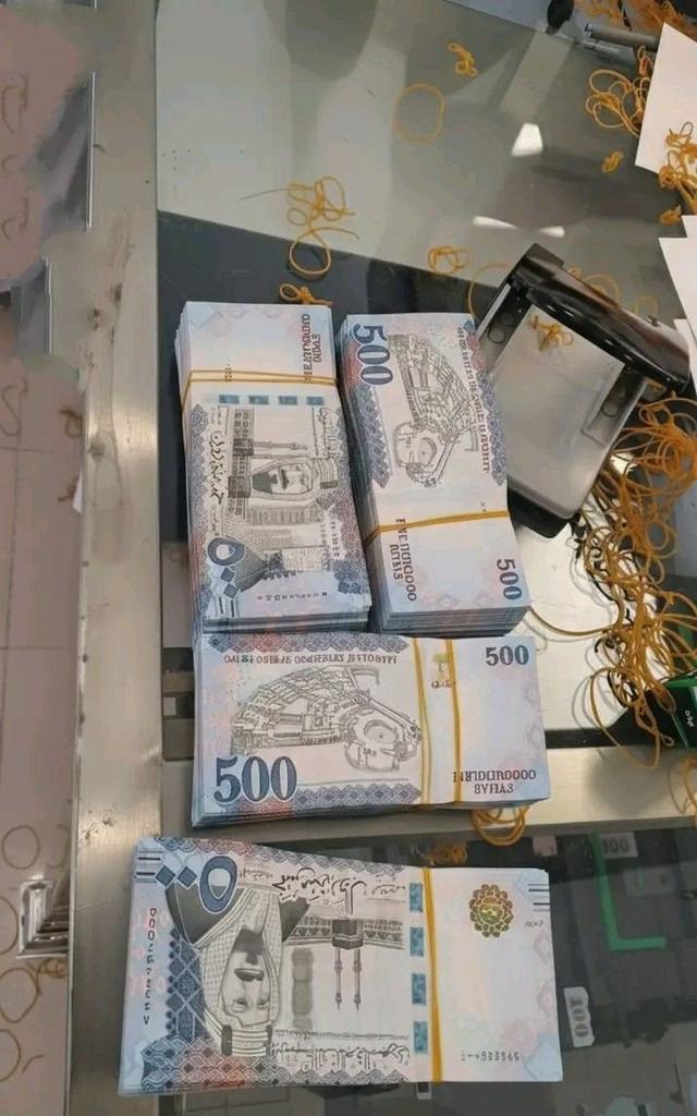 fwazyr80278's tweet photo. لو جتك 3مليون ﷼ سعودي  اليوم
هل يمكن للمبلغ .. أن يحل كل مشاكلك💵 

◯ نعم

◯ لا https://t.co/ZK0RwDYHVB