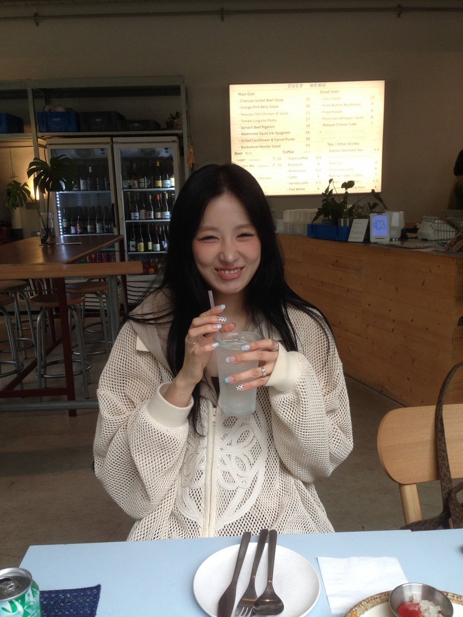 PixySupport's tweet photo. [📸]

LOLA (@/_ch0ice_uu) personal instagram update.

"좋은 날 🍋"

[1/2]

#PIXY #픽시 #WINXY #윈시 #LOLA #로라 #AWU @official_pixy @AWUofc https://t.co/lU5e06dvld