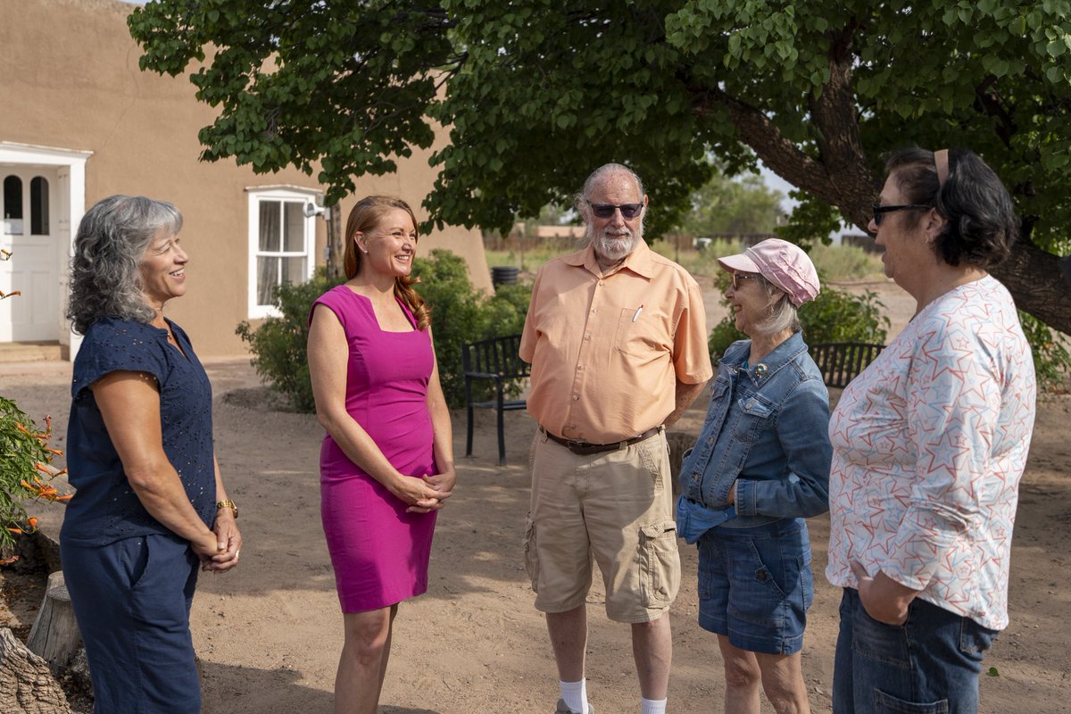 MelanieforNM's tweet photo. It’s 100 days until Election Day!!

Every town hall, parade, roundtable, and community meeting is a reminder of what’s at stake this November. Our communities are fired up and ready to keep New Mexico blue, take back the House, and move our country forward!! 💪 https://t.co/nPNlkz9k04