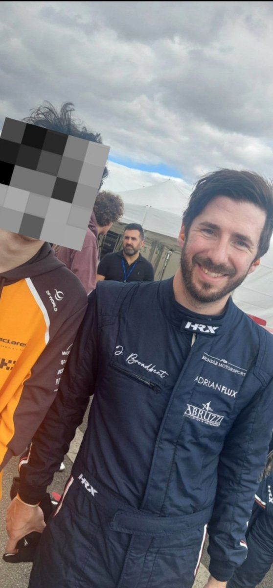 wantlessbeast95's tweet photo. Thank you @JimmyBroadbent for allowing me to take a picture with you GOAT!

#BRDC #Silverstone https://t.co/YdcGT9VnPj