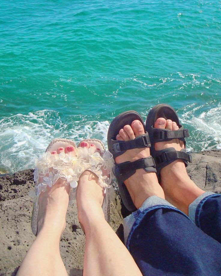 dulcekakau's tweet photo. dia de praia com a heleninha https://t.co/0Nbs20KJV5