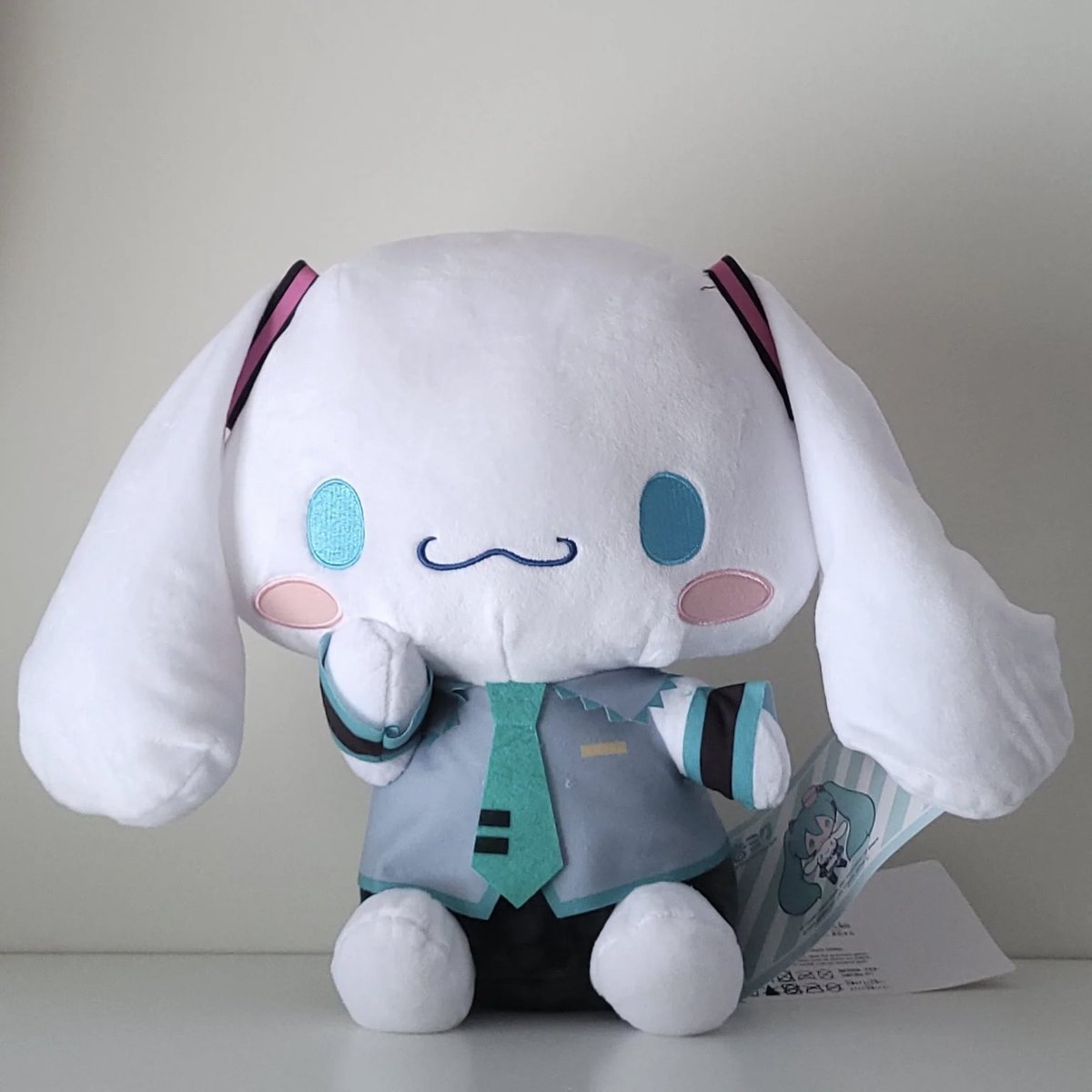 sanriodaily's tweet photo. cinnamoroll x miku 💫 https://t.co/MZypDyWWrv