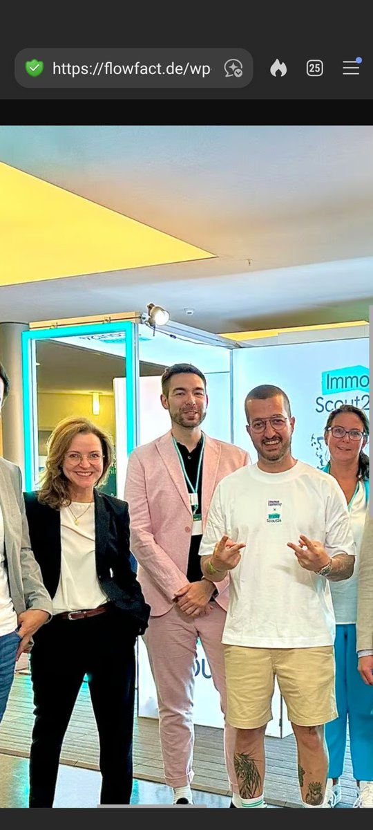 RealWuppi's tweet photo. Wenn der Martin Koch von @Immobilienscout  sich nicht gerade den verlängerten Rücken von innen perforieren lässt, oder bei flüchtigen Bekanntschaften Herrenrahm farmt, tritt der auch mal auf Youtube auf. 

Wir verschicken fleissig Mails an

 service@immobilienscout24.de 

#RedaktionsnetzwerkRechts