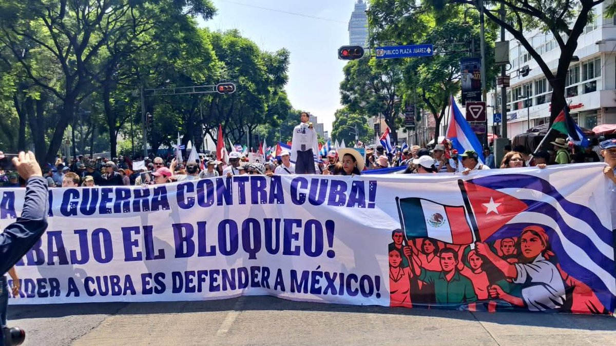 Guerrerotony161's tweet photo. En México marcha en apoyo a #Cuba este 26 de Julio.
#CubaNoEstáSola https://t.co/aEgPdE4whl