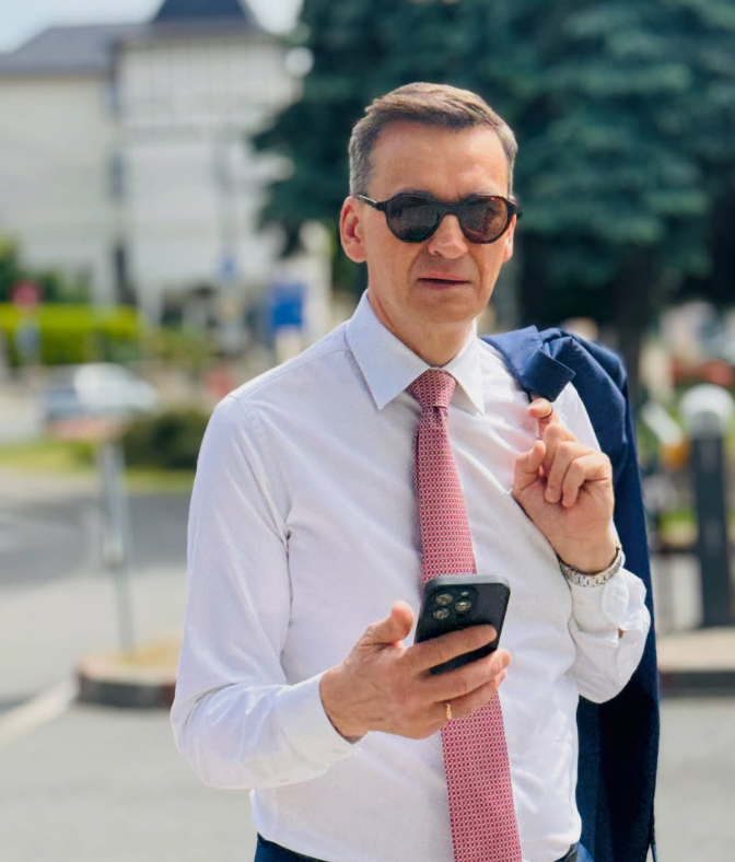 Pan_komentator tweet media