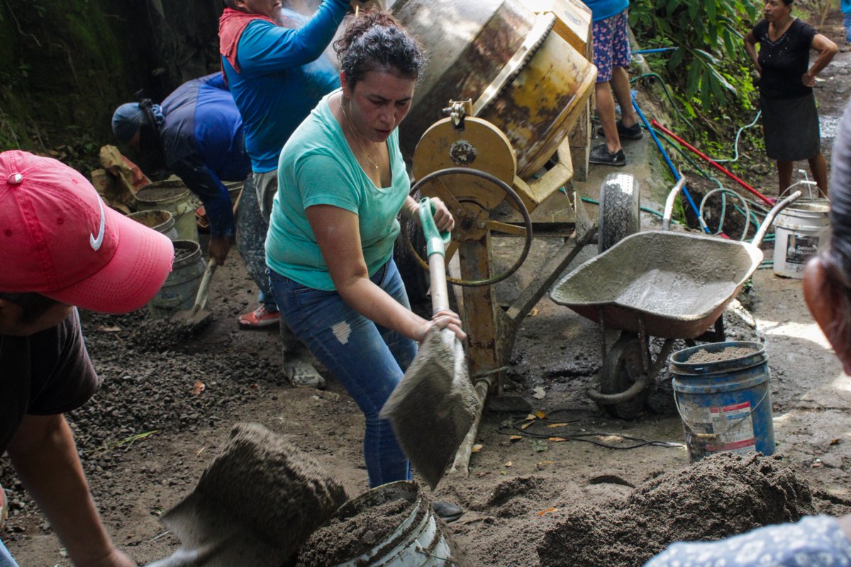 NuevasIdeas_DC's tweet photo. @XZablah Seguimos trabajando de cerca con las comunidades de San Salvador Distrito Capital.🇸🇻 https://t.co/16HALdw7O0