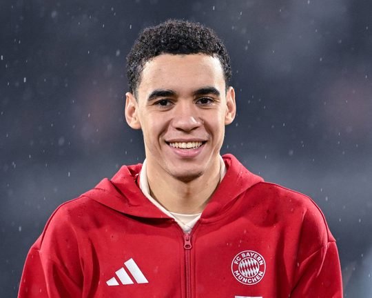 FC Bayern Türkiye tweet media