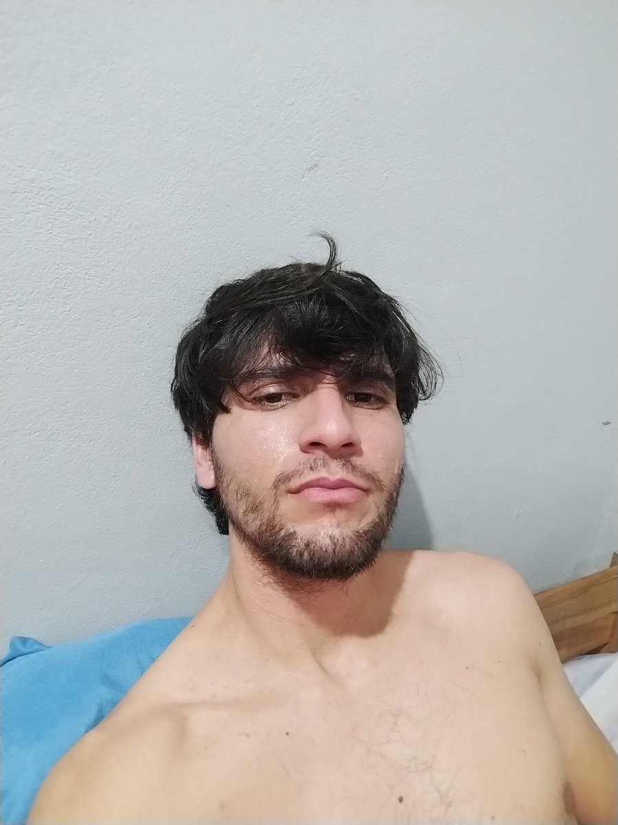 TreXdote's tweet photo. Dormimos siesta? 🔥🙈
#dormir #acostado #calor #viral https://t.co/Z3IZZQGdYZ