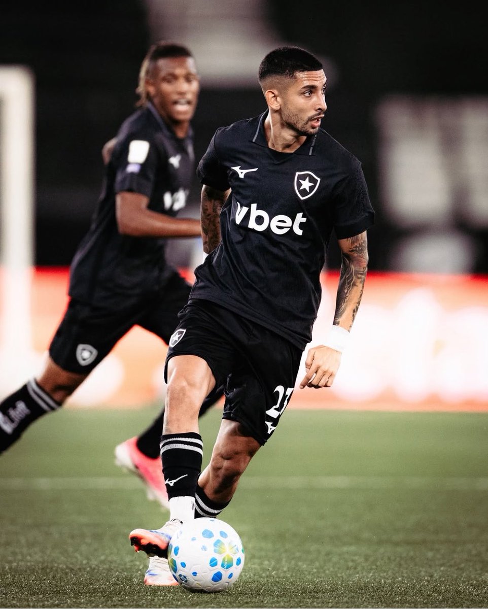 Joãozinho do bom dia ★彡 #BOTAFOGO tweet media